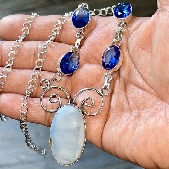 Owyhee Opal Pendant Necklace - Picture 3 of 16